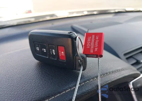 2016 Toyota Camry Xle z USA, uszkodzony, nr VIN 4T4BF1FK3GR577678